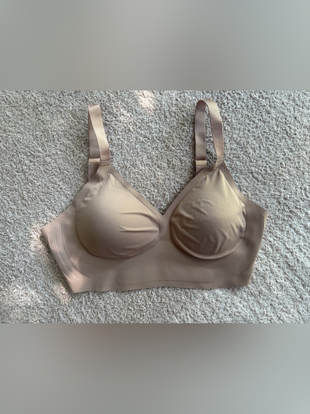EBY Womens Size SDD Beige/Nude Seamless Relief Bra/Bralette, Wireless